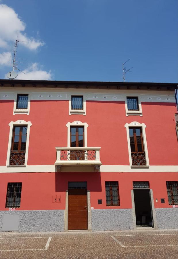 Castano Primo B&B Del Corso المظهر الخارجي الصورة